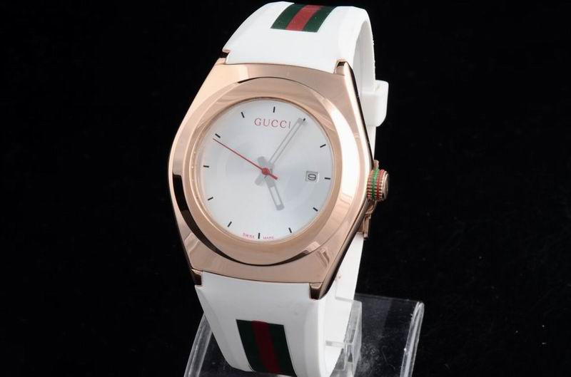 Gucci watches men and women-GG2105W